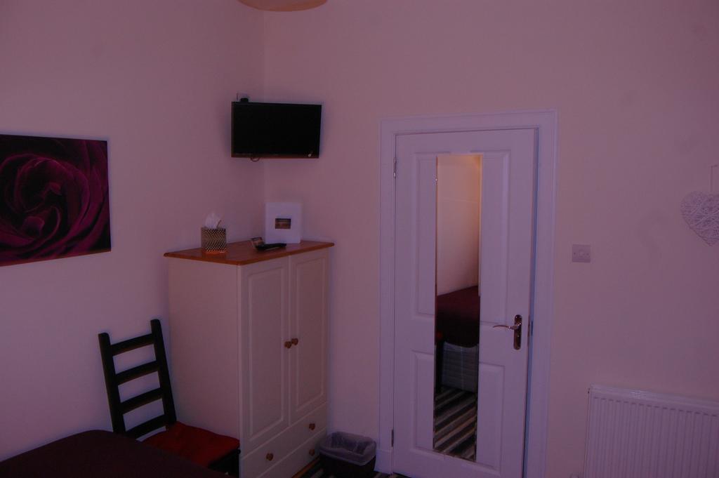Dawn Break Bed and Breakfast Largs Kamer foto