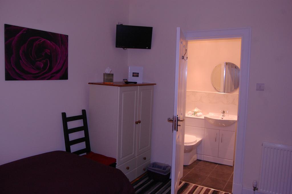 Dawn Break Bed and Breakfast Largs Kamer foto